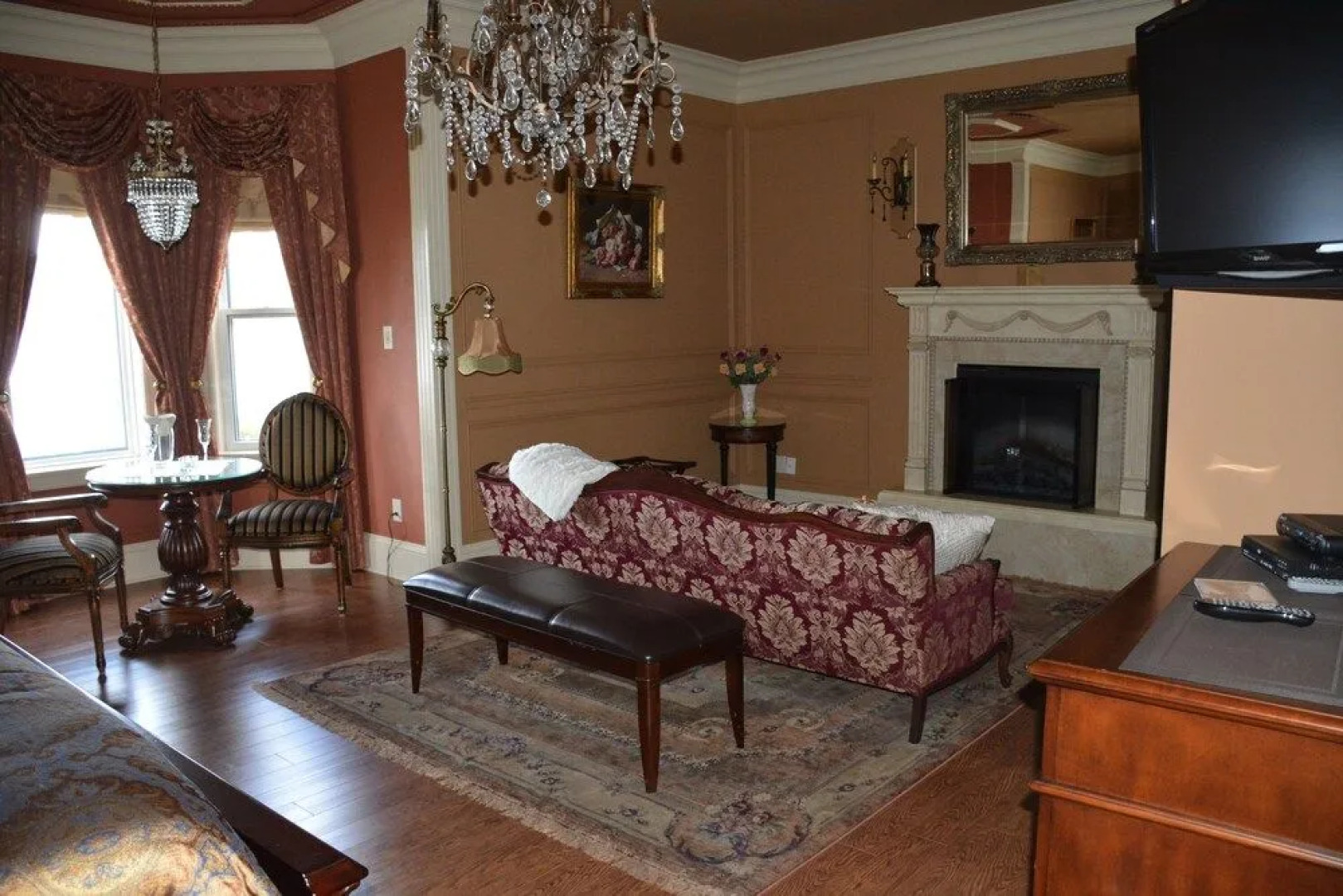 Rose Manor Inn B & B
