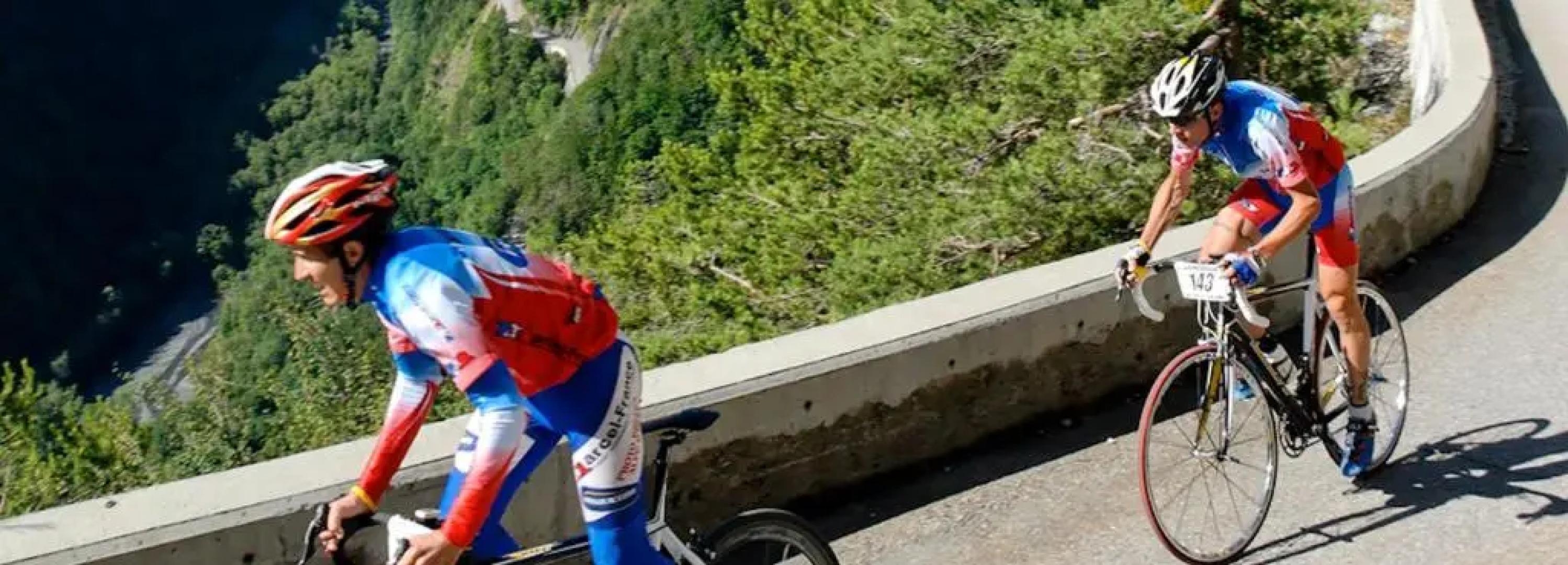 Chalet la Cachette Cyclists Skiers