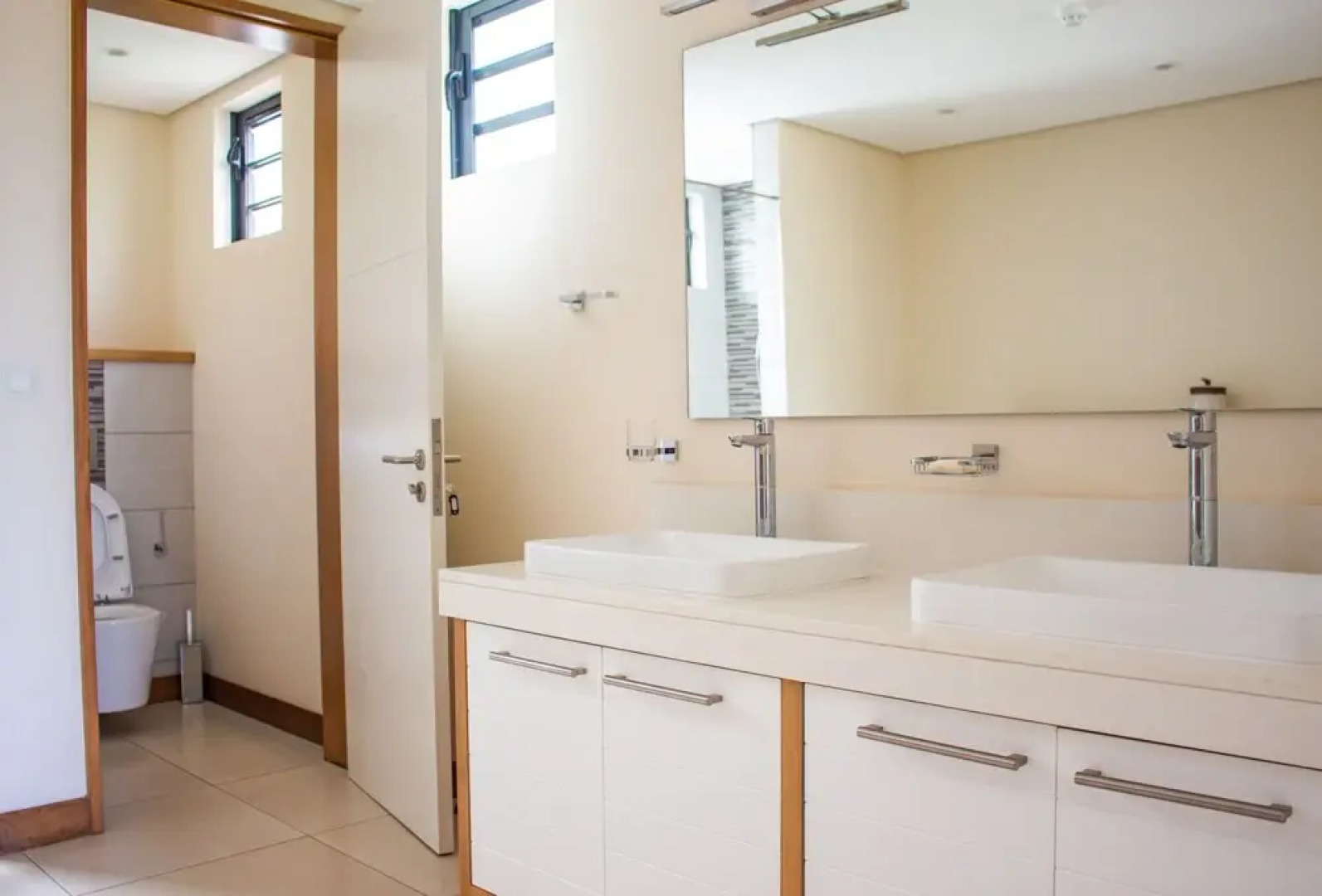 Azuri Residences by Life in Blue