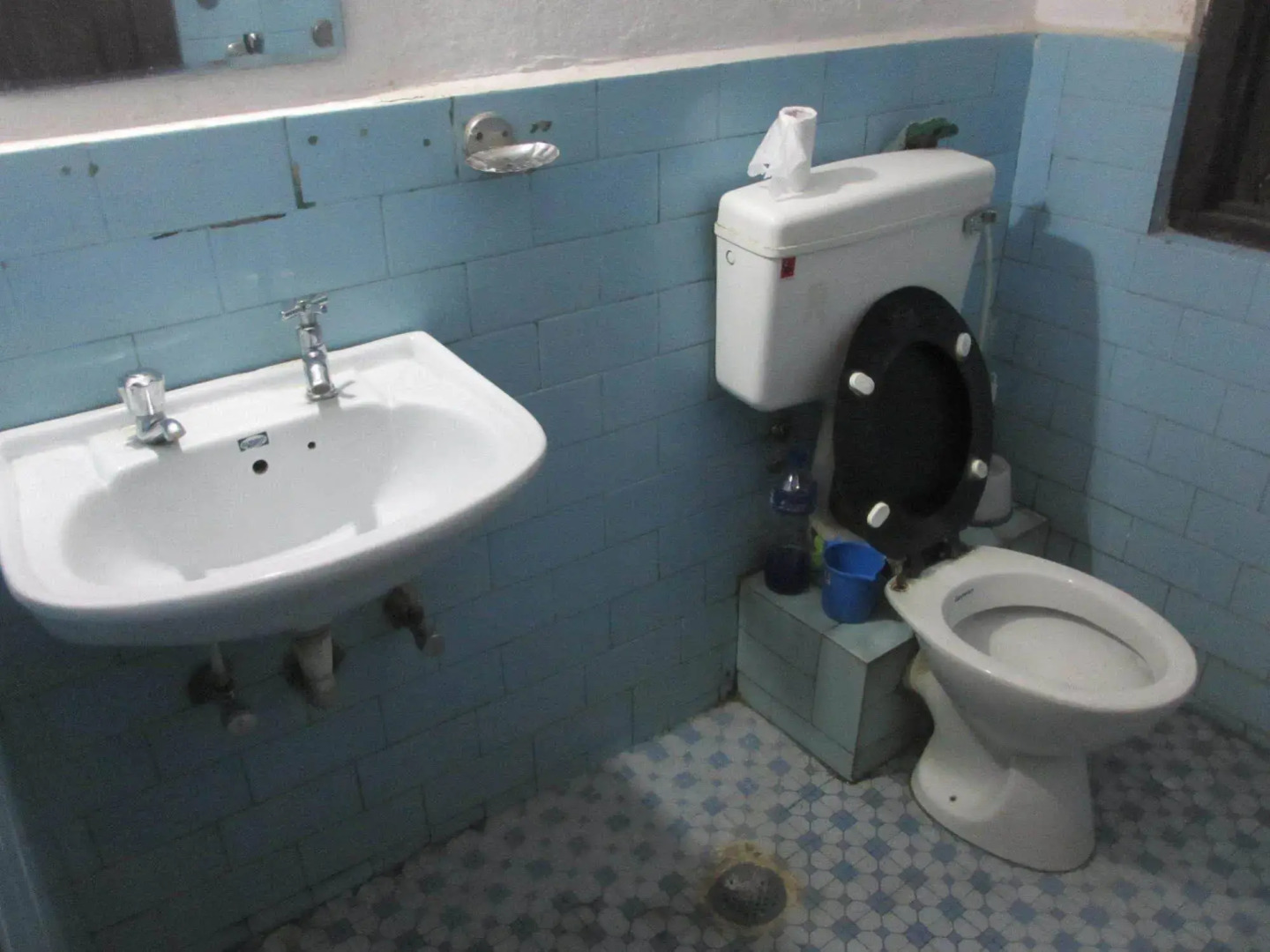 Hotel Himalayan Travellers Inn