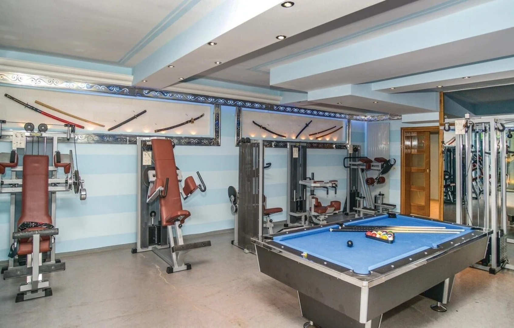 Stunning Home in Makarska with Hot Tub, Sauna & 9 Bedrooms