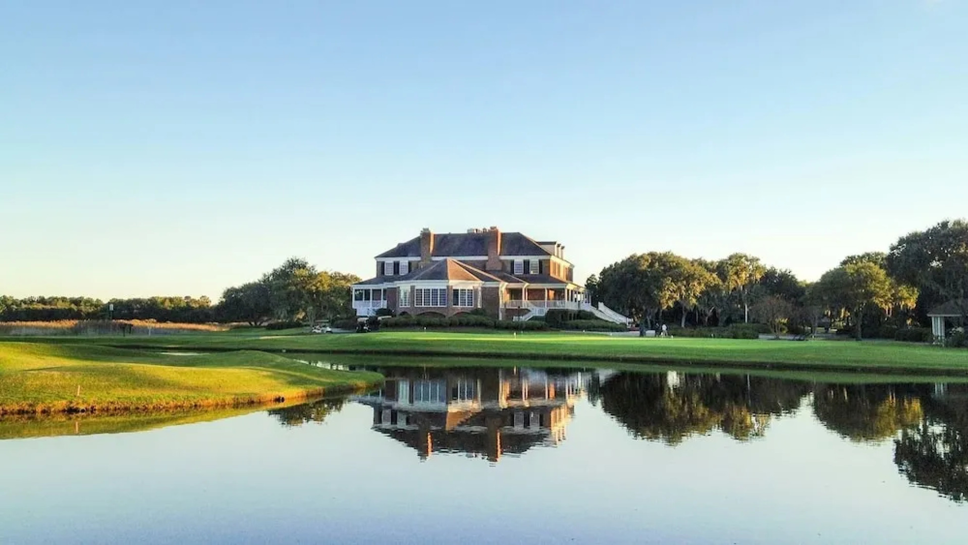 151 Easy Breezy 4 Br Home by RedAwning