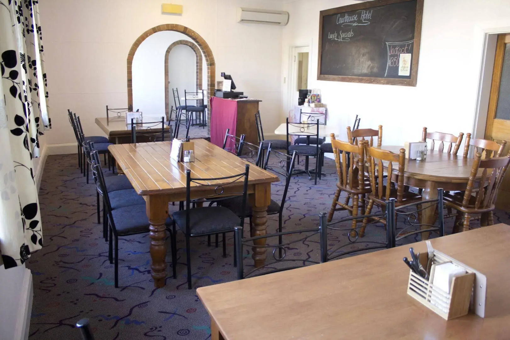 Court House Hotel