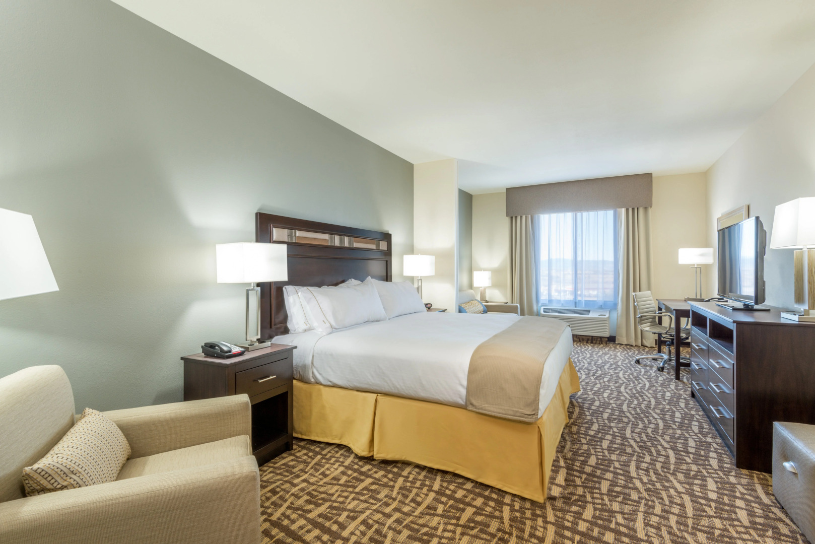 Holiday Inn Express & Suites Denver South - Castle Rock by IHG