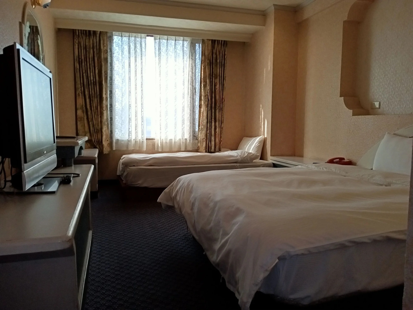 Chungli Business Hotel