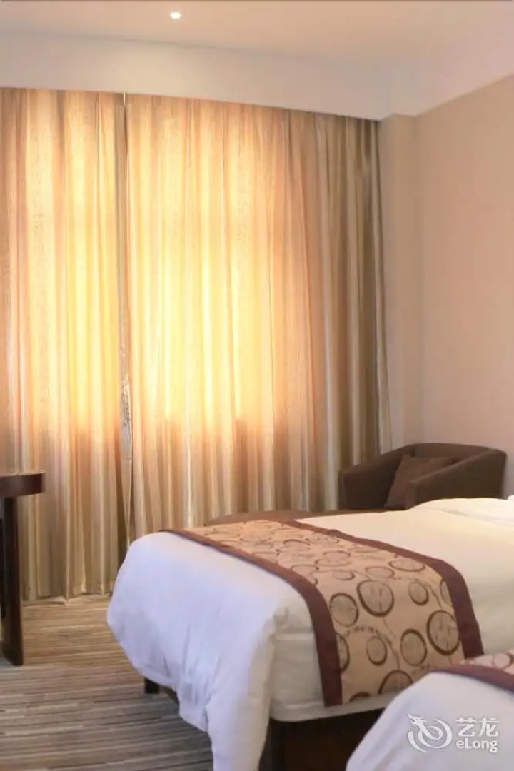 Wuhan Jiutong Haiyuan Hotel