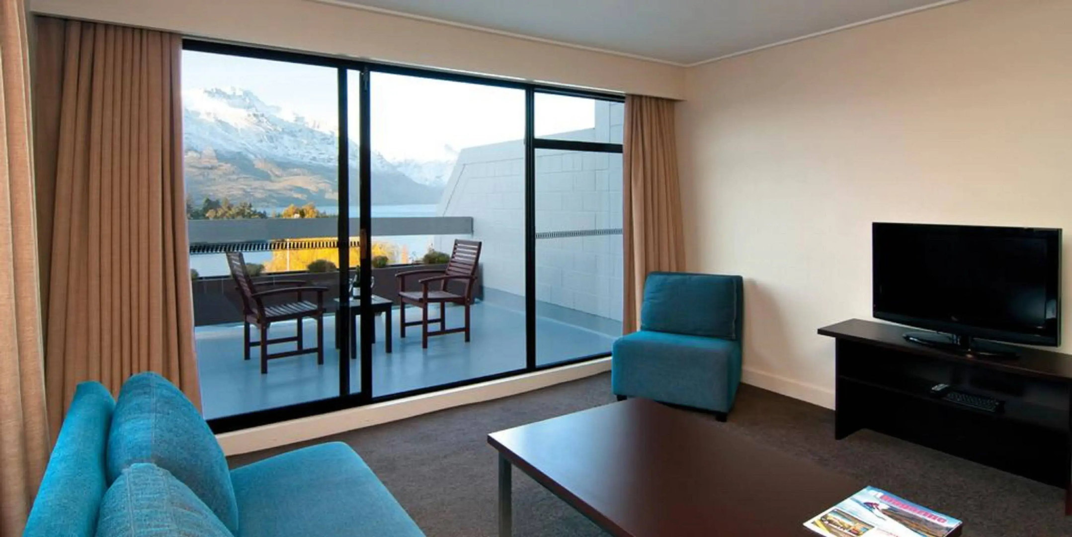 Copthorne Hotel & Apartments Queenstown Lakeview