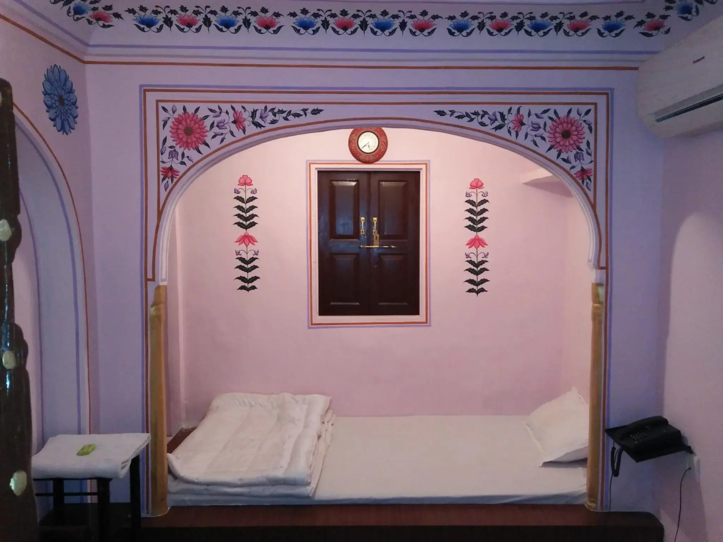 Hotel Khandaka Mahal
