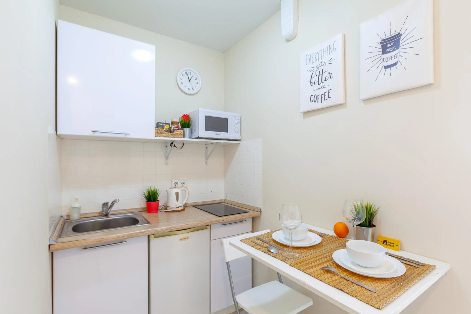 Апартаменты Рентплаза на ул. Потапова, д. 78в