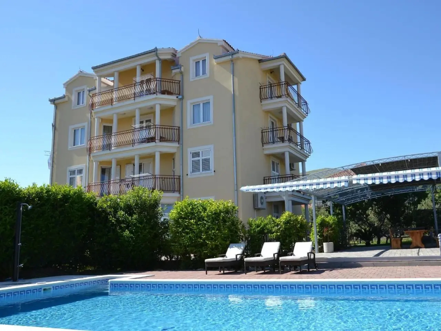 Apartment Mare-4 by Interhome