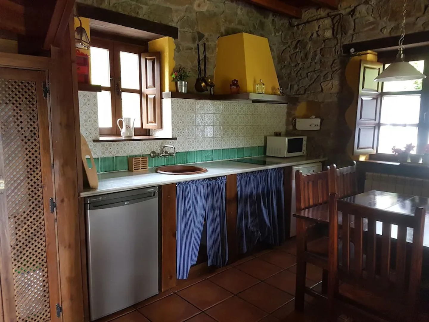 Casas de Aldea Valle de Bueida