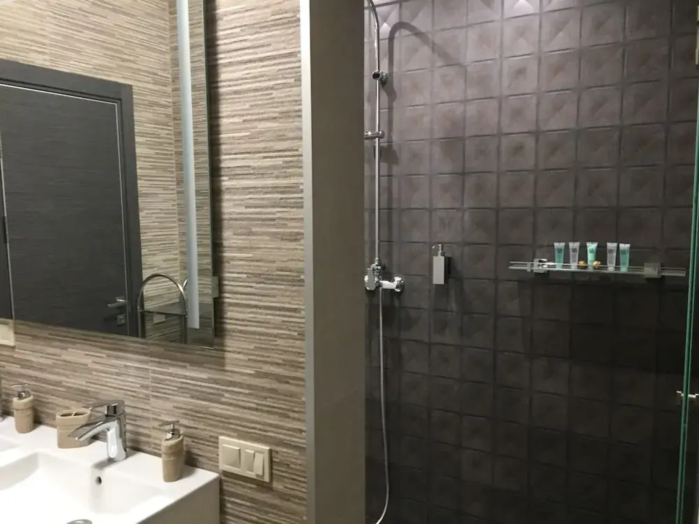 Apart hotel Lake Apartments