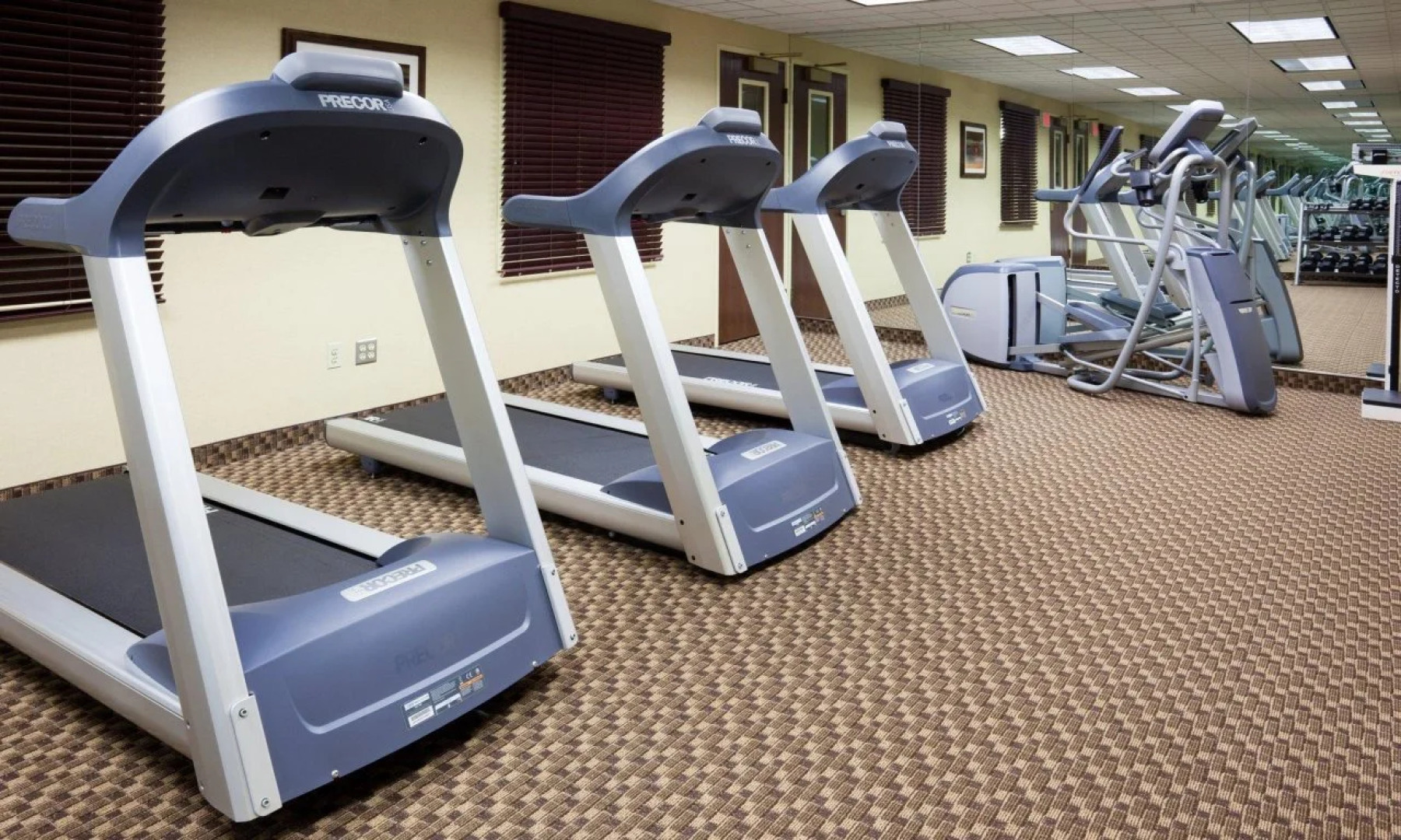 Holiday Inn Express & Suites Vadnais Heights by IHG