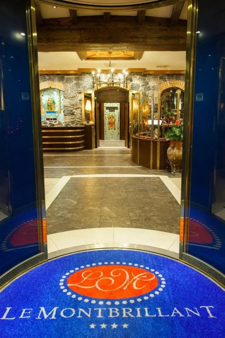 Le Montbrillant Hôtel Residence