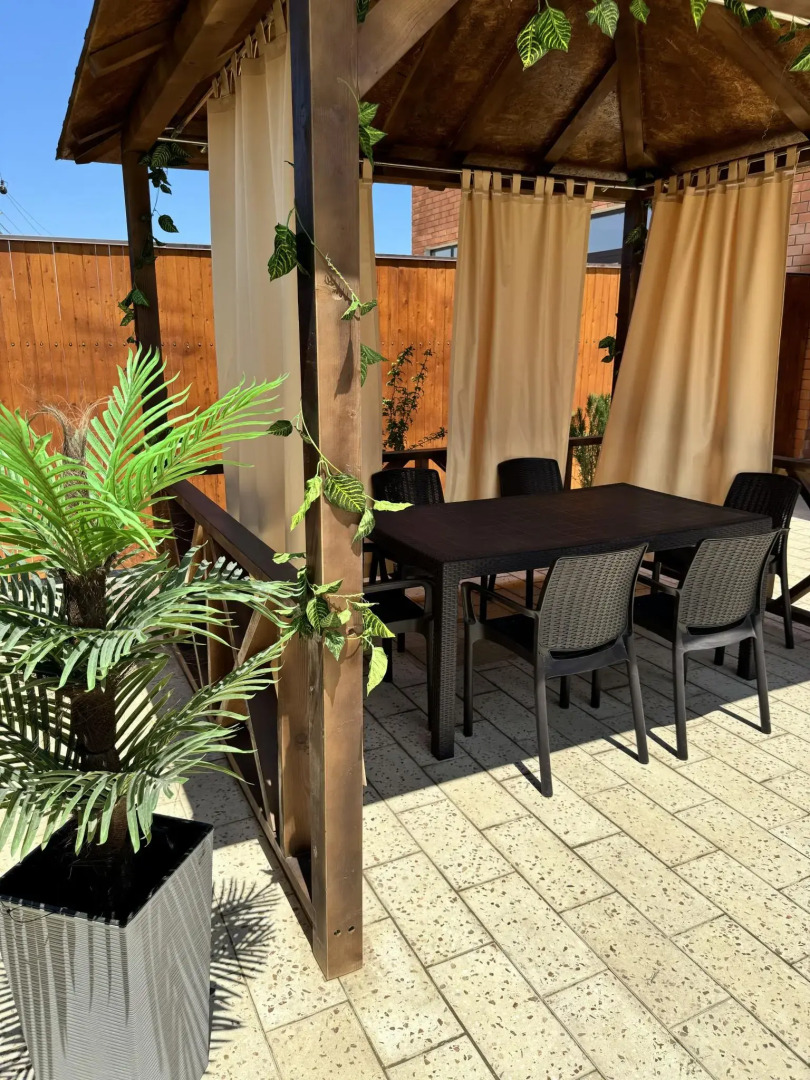 Дом у моря Солар