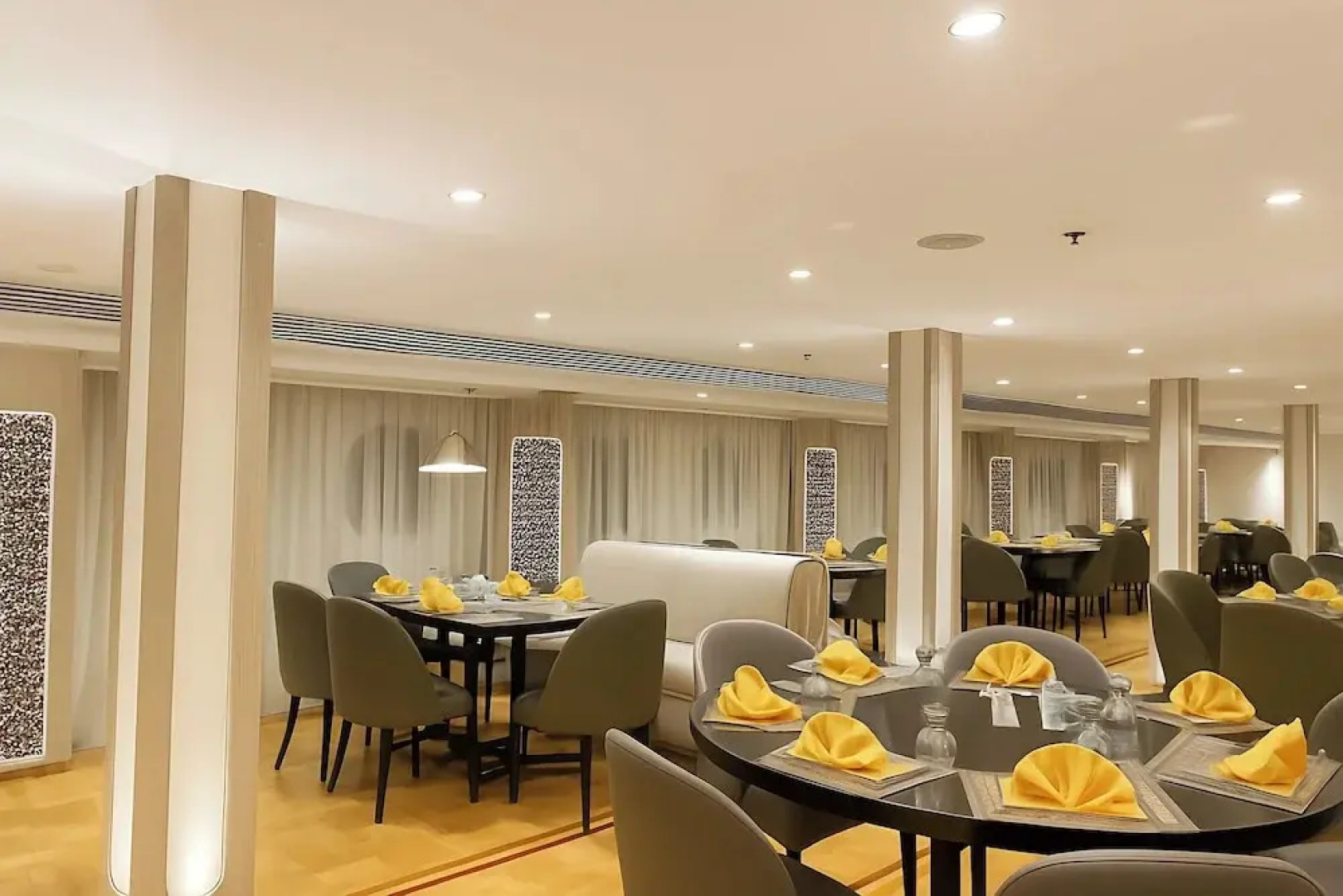 Nile Cruise Opera every Friday from Aswan for 3 nights and every Monday from Luxor for 4 nights.