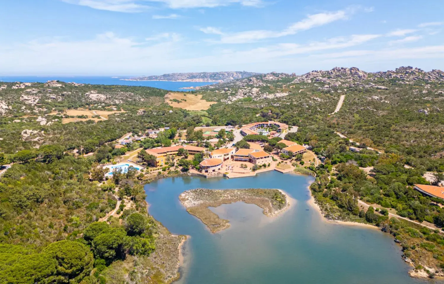 Felix Hotels – Residence Hotel Costa Serena