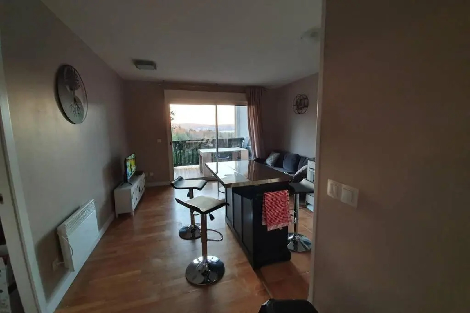 HENDAYE: Joli T3, piscine et parking avec vue sur l'océan