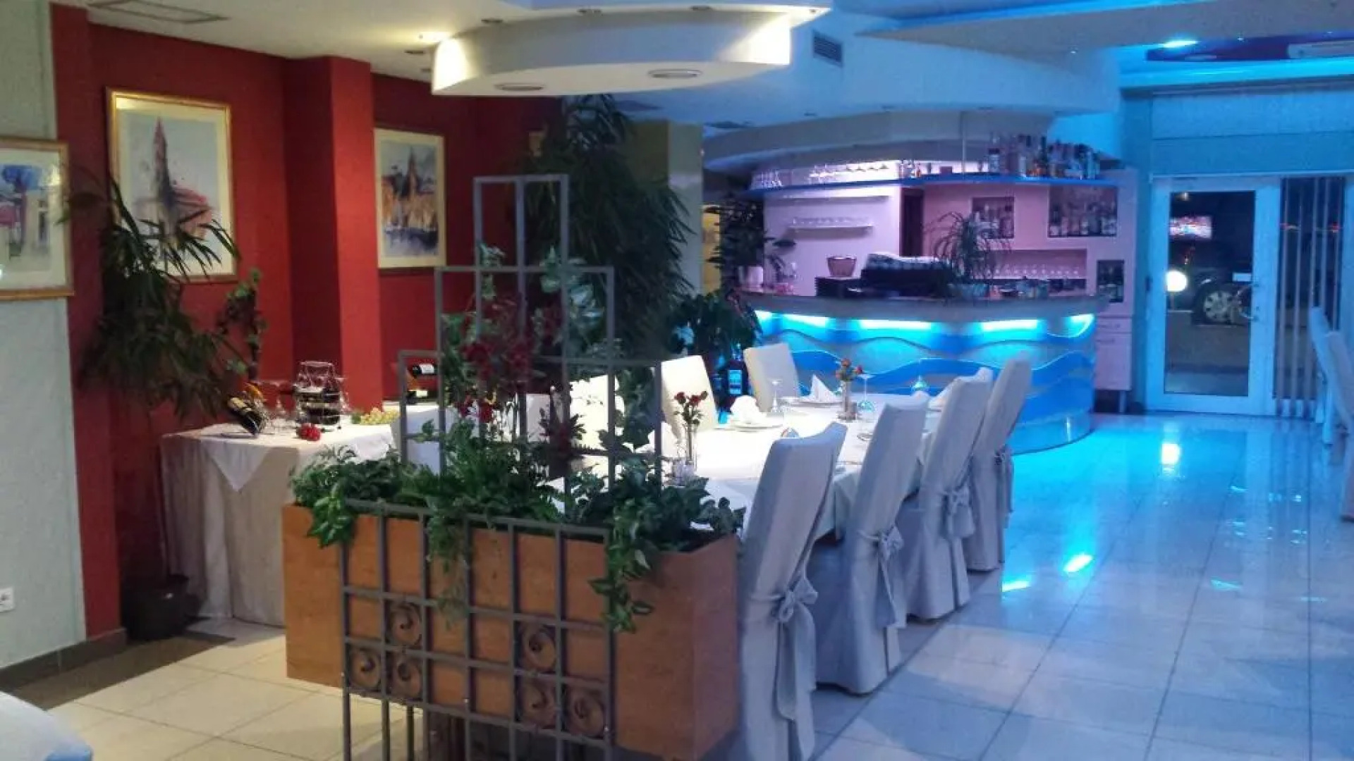 Apartments and Rooms Astoria