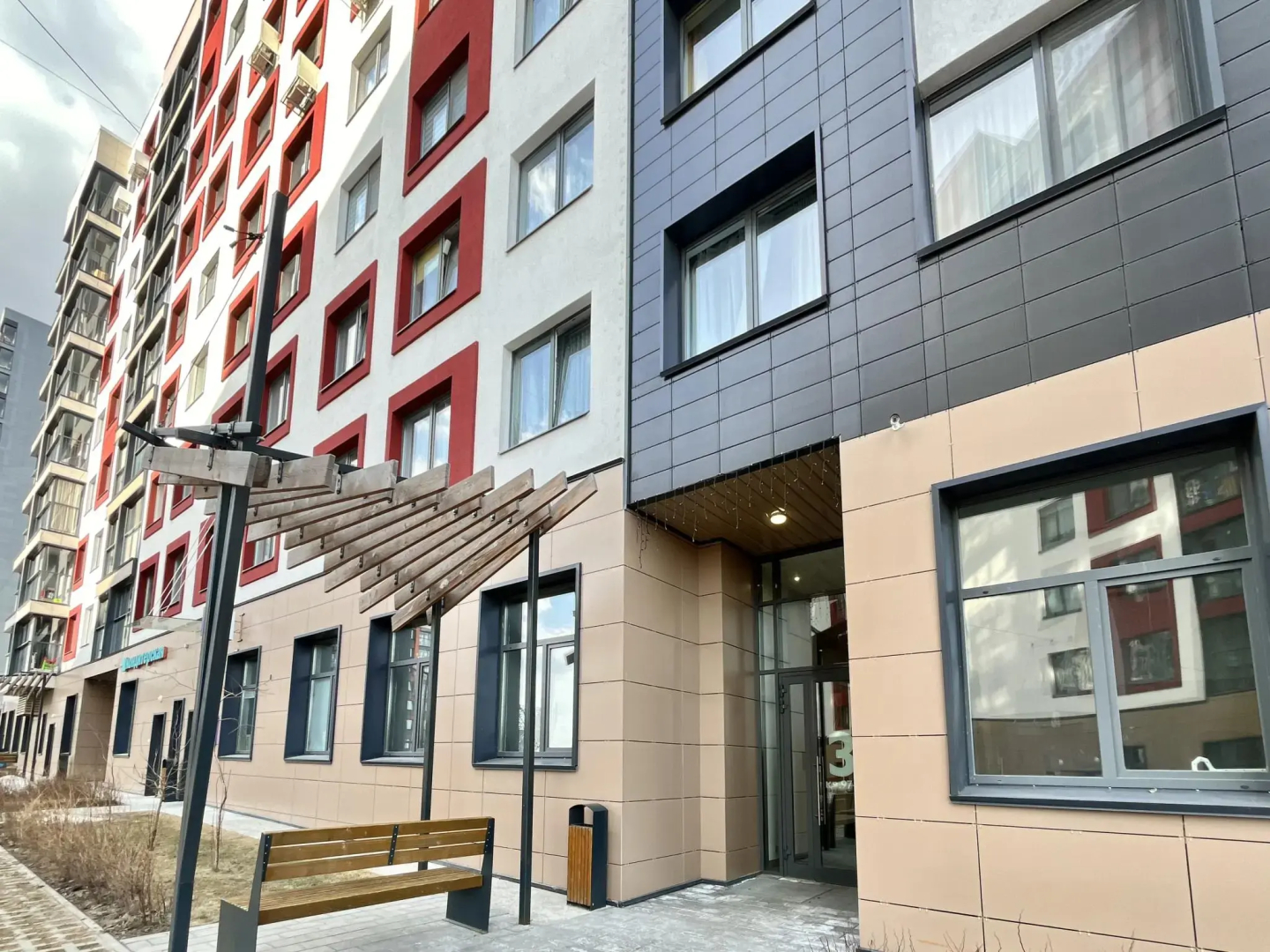 Премьер Апарт на Сапфирной 15