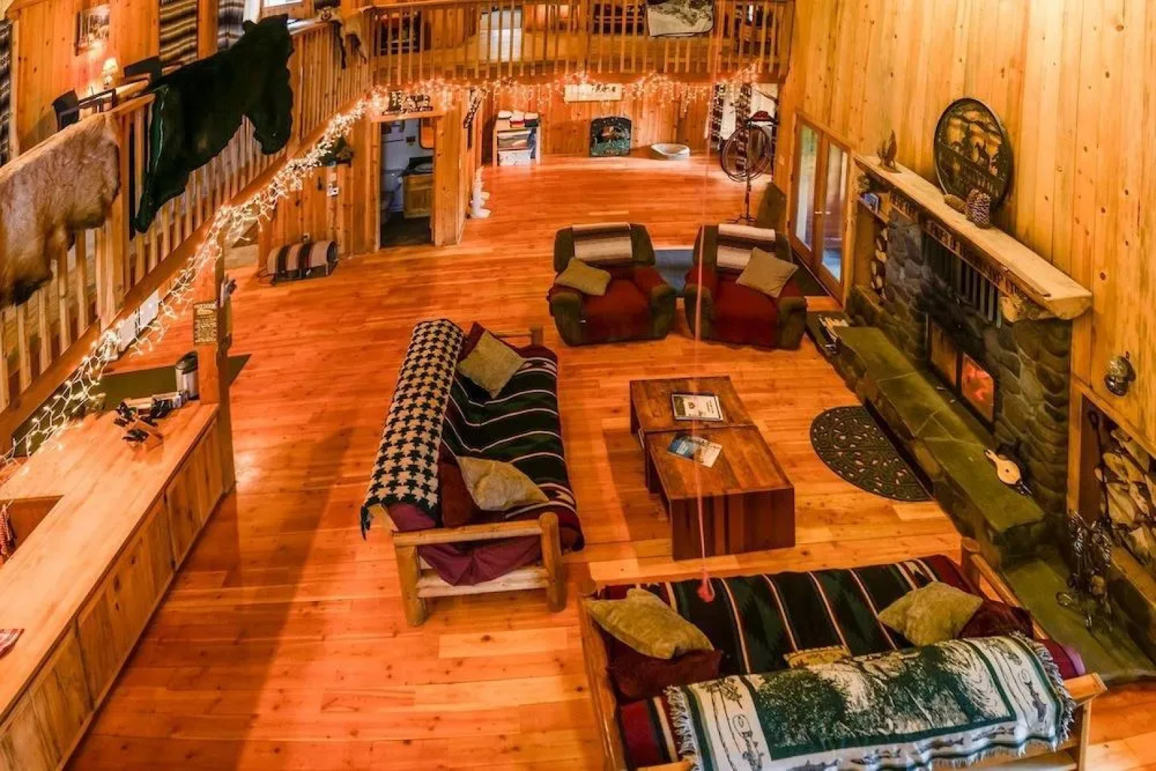 Sun Mountain Ranch Bunkhouse - Near Crater Lake