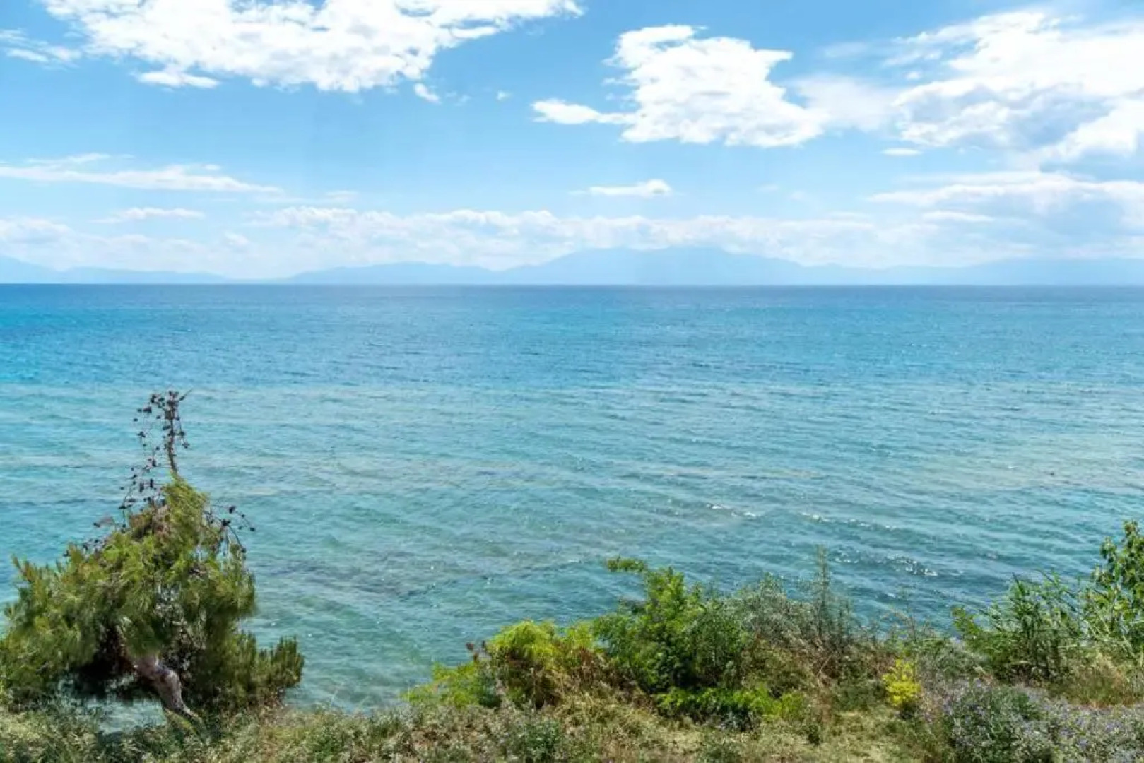 Seafront 2 bedrooms apartment