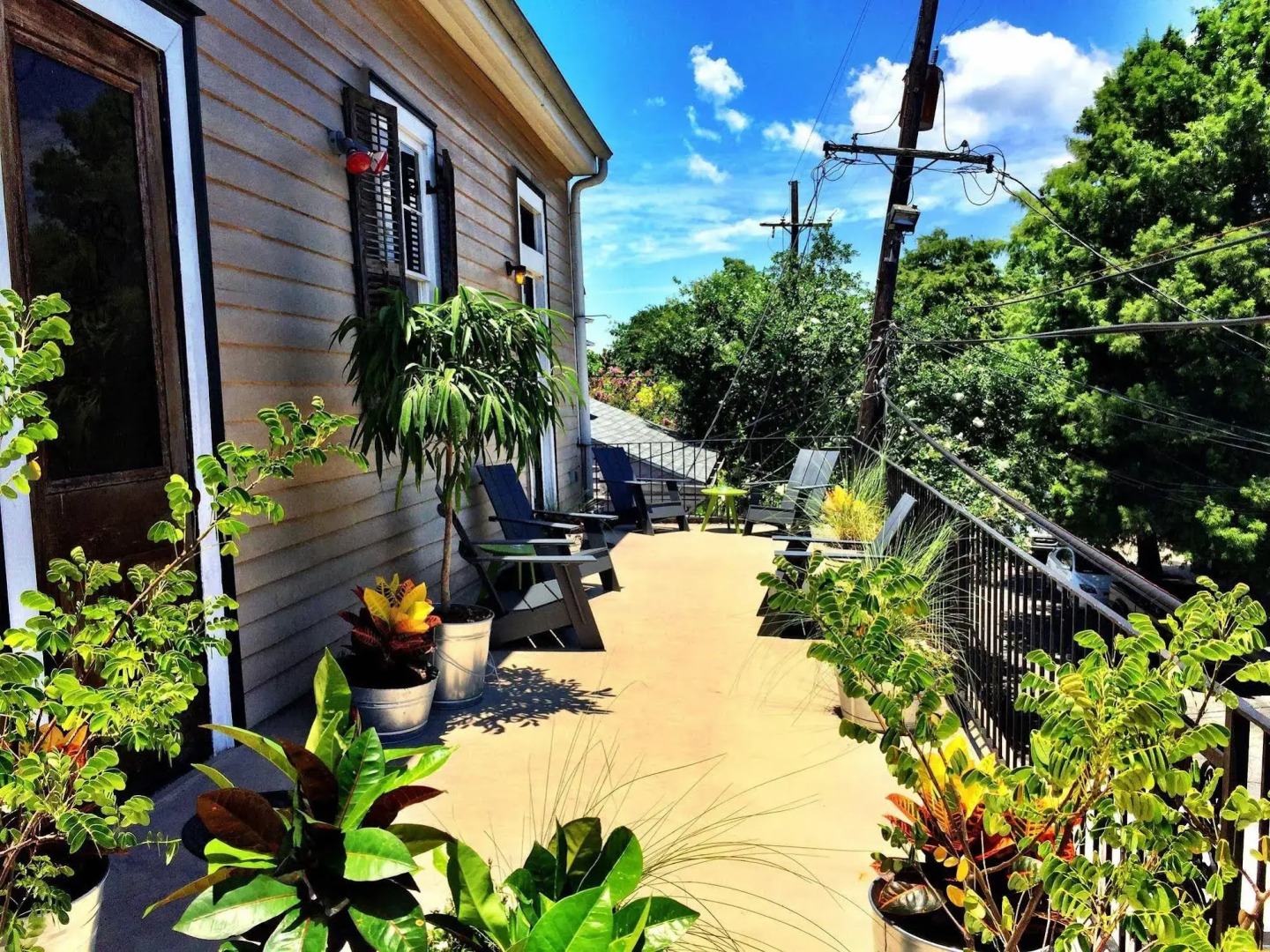 Royal Street Inn and R Bar