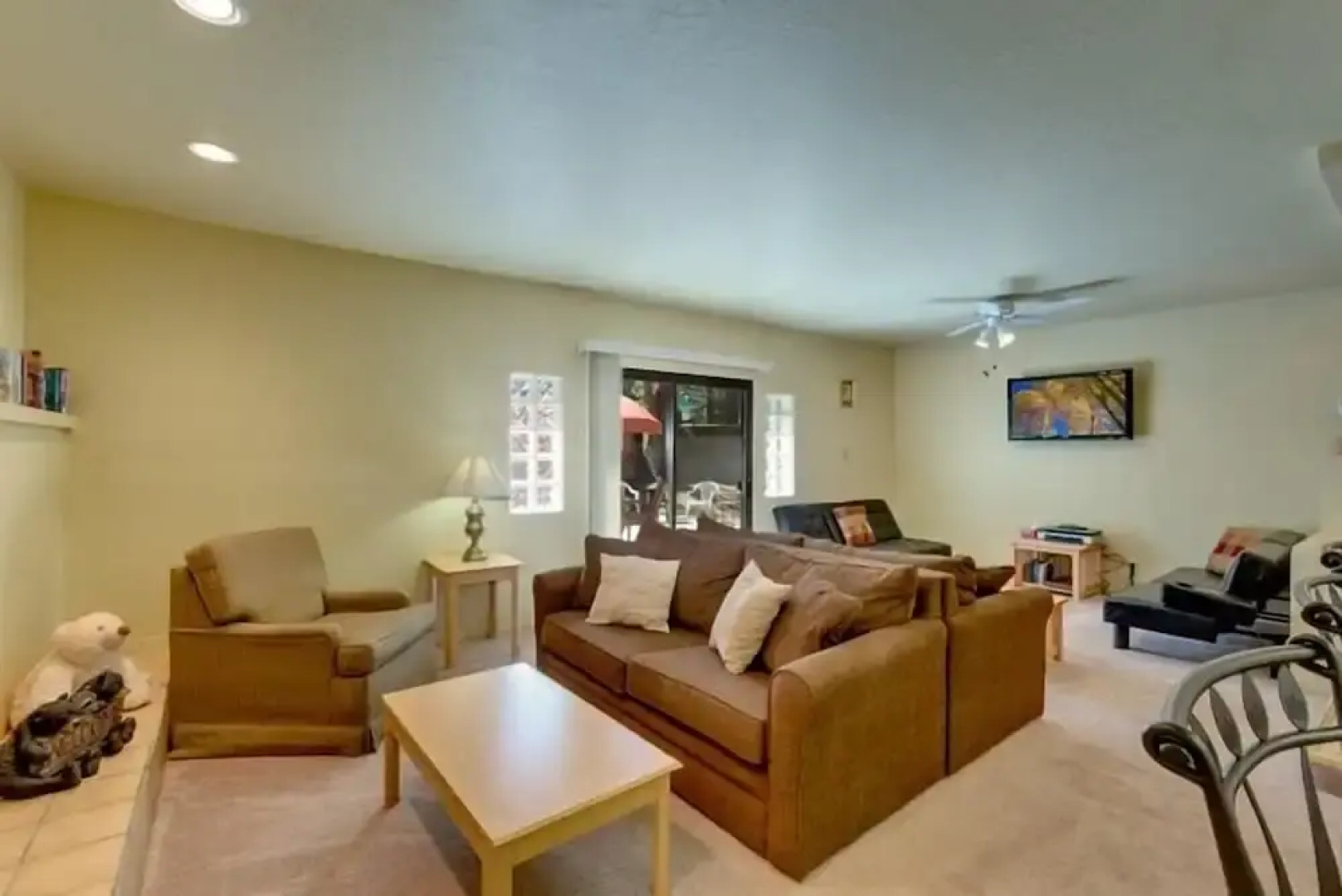 3221 Marlette Circle