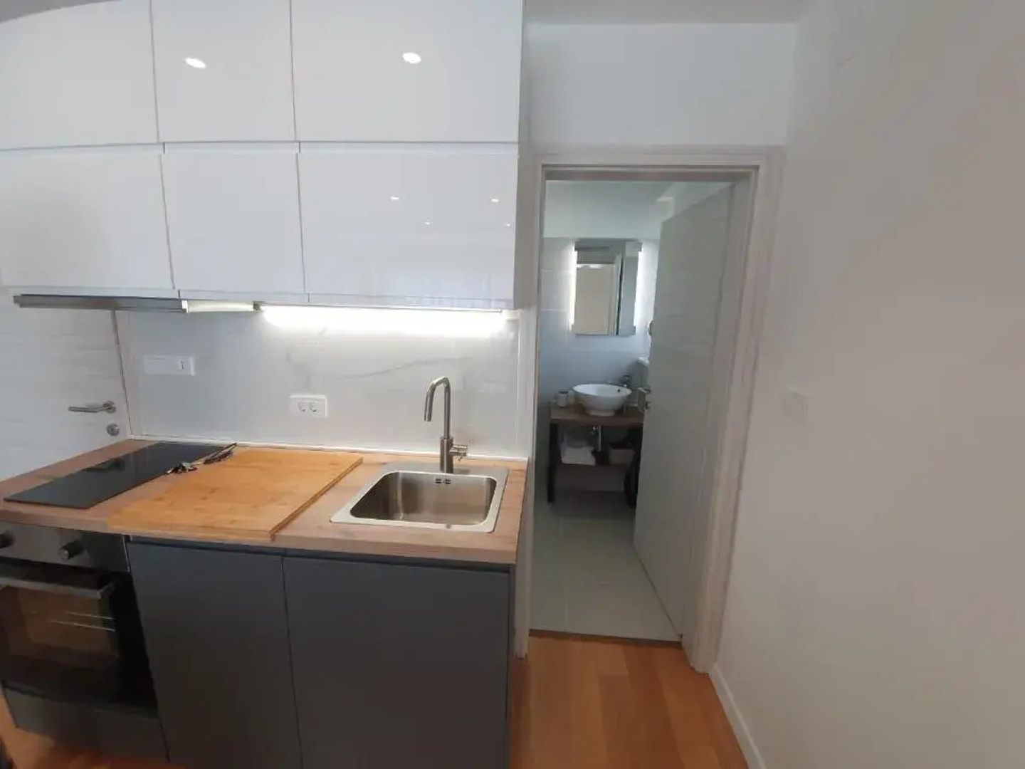 Apartman Leona 4*, Kantrida