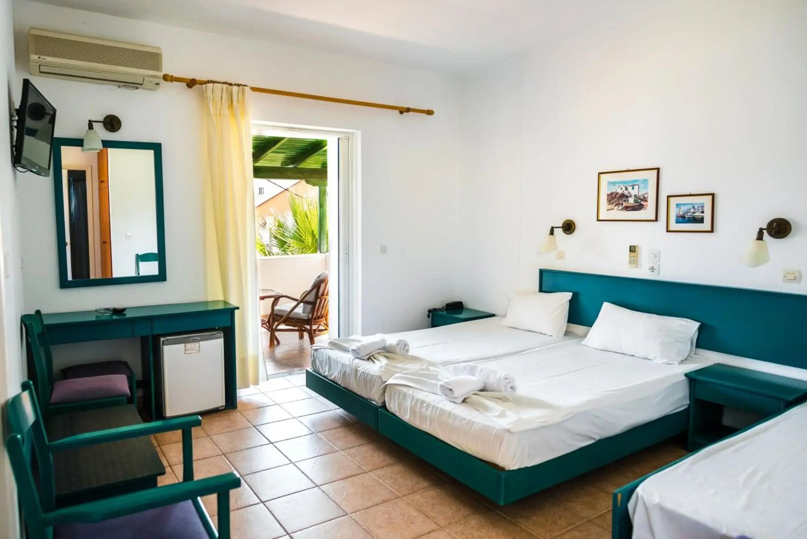 Three Stars Beach Hotel