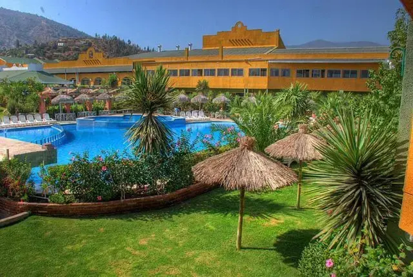 Rosa Agustina Club Hotel