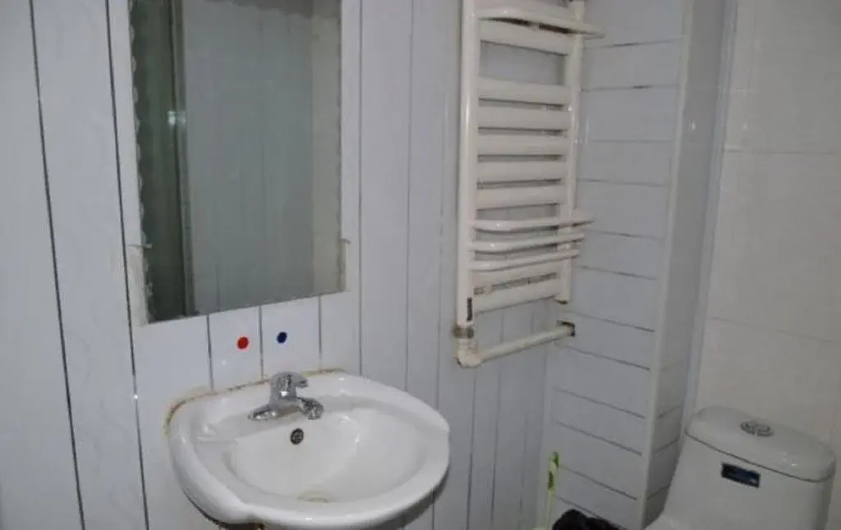 Baisheng Hotel