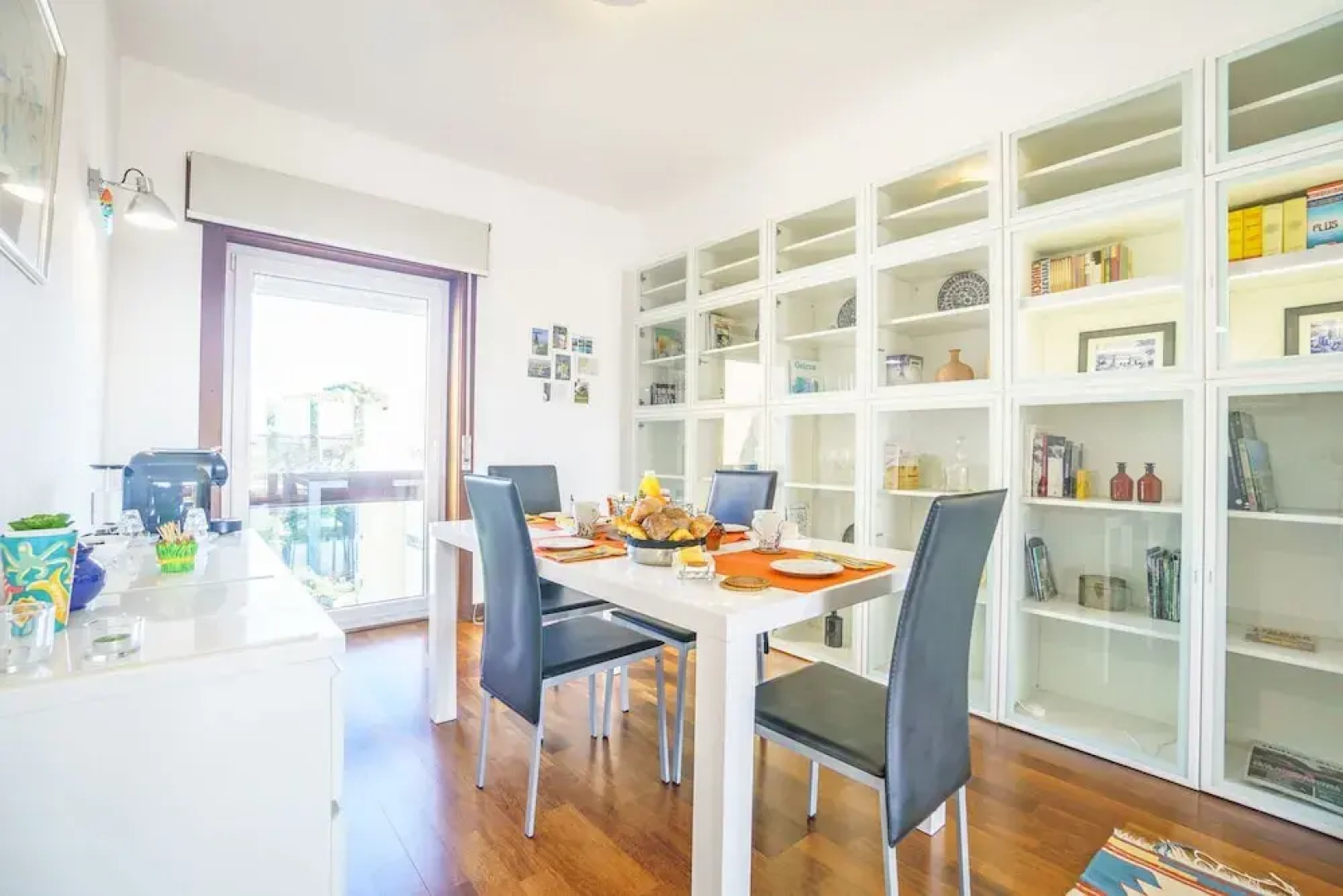 Seafront Condo & Big Terrace