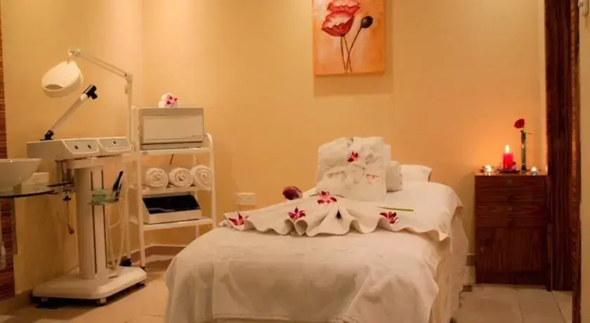 Golden Tulip Khatt Springs Resort & Spa