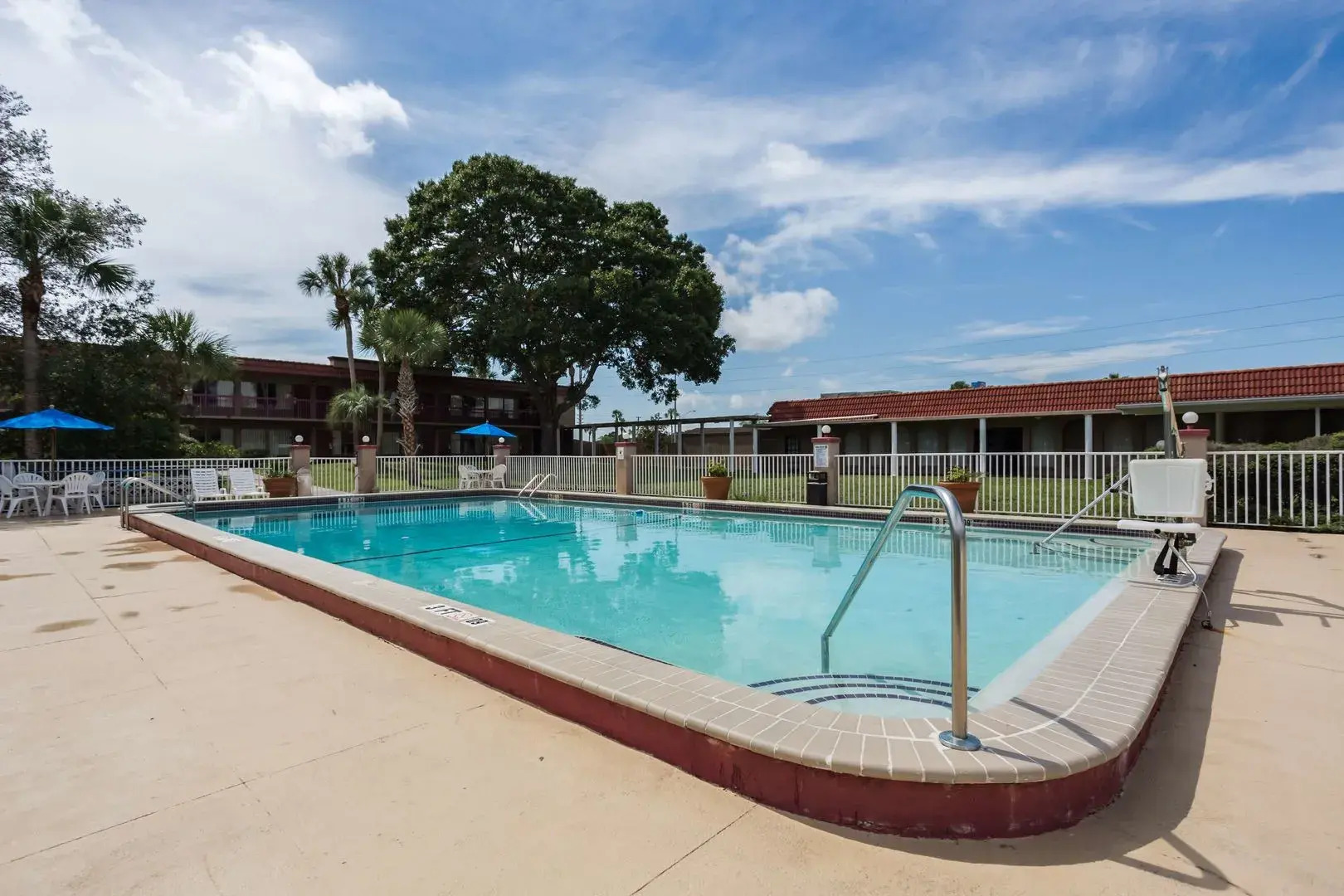 Motel 6 Spring Hill, FL - Weeki Wachee