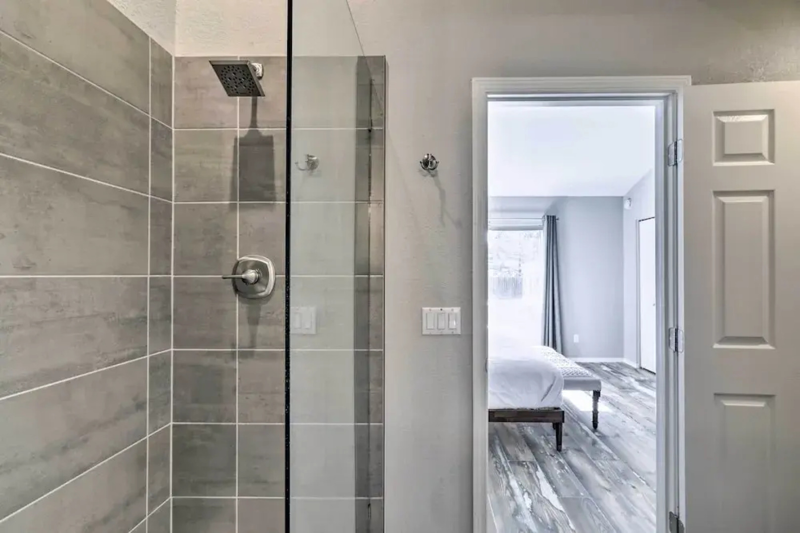 Modern Flagstaff Retreat ~ 4 Mi to Downtown!