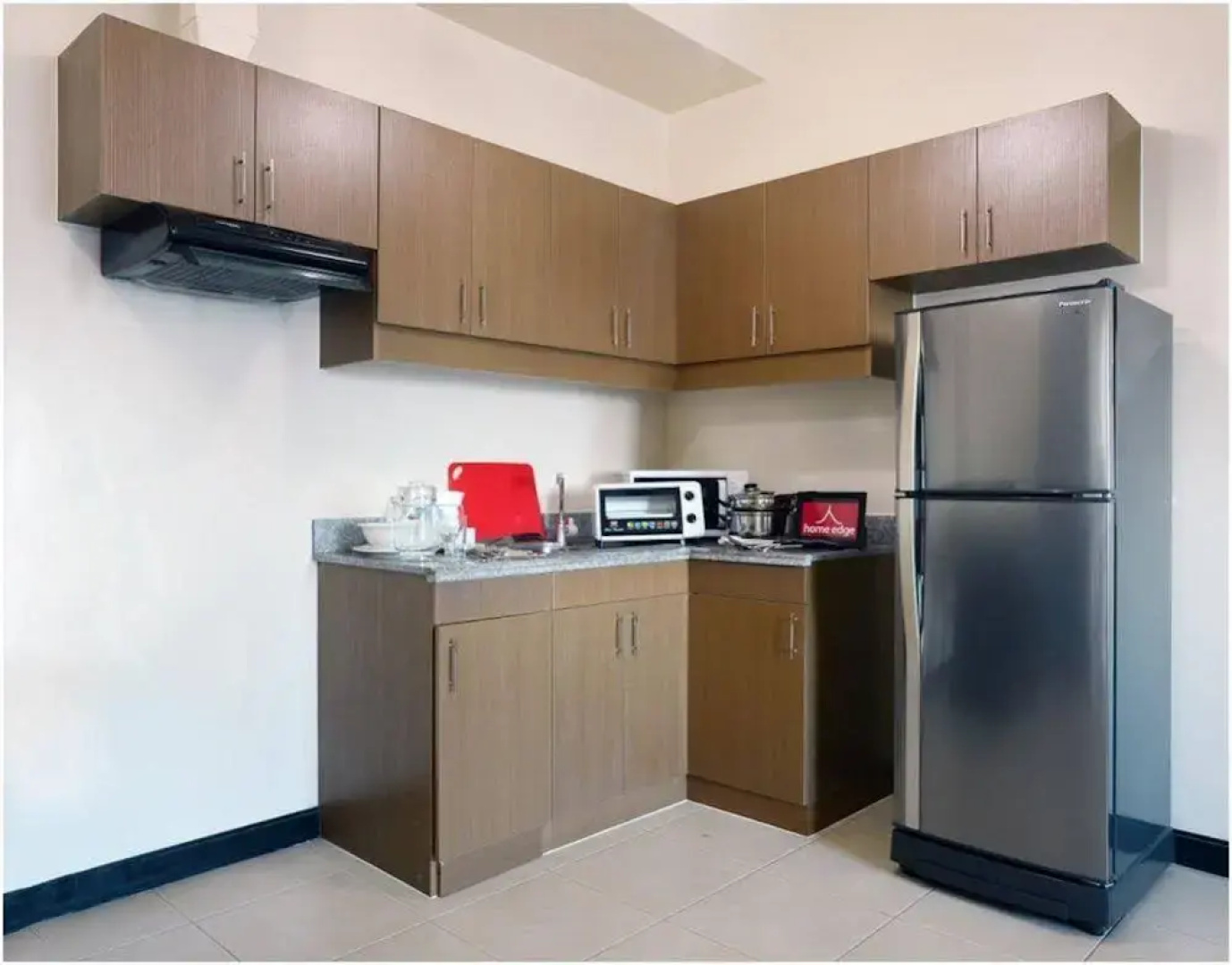 Home Edge Accommodations @ Tivoli Garden Residences