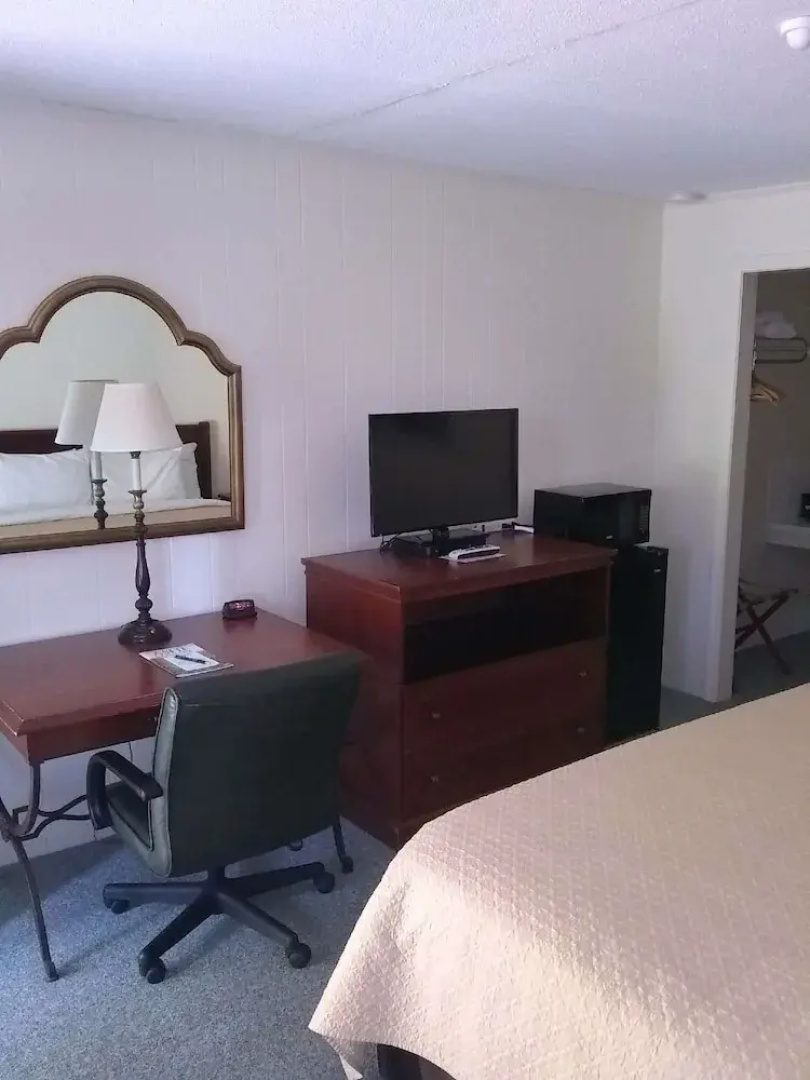 New River Inn and Cabins