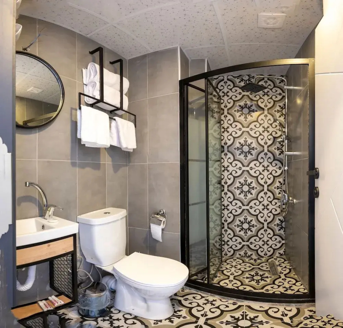 Glori̇a Ai̇rport Hotel