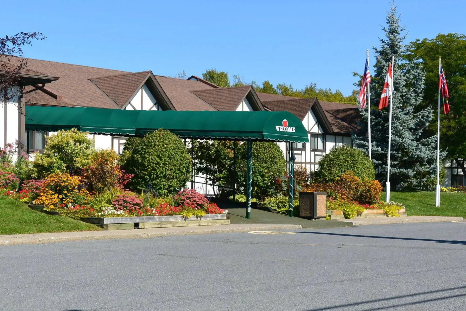 McIntosh Country Inn & Conference Centre in Canada