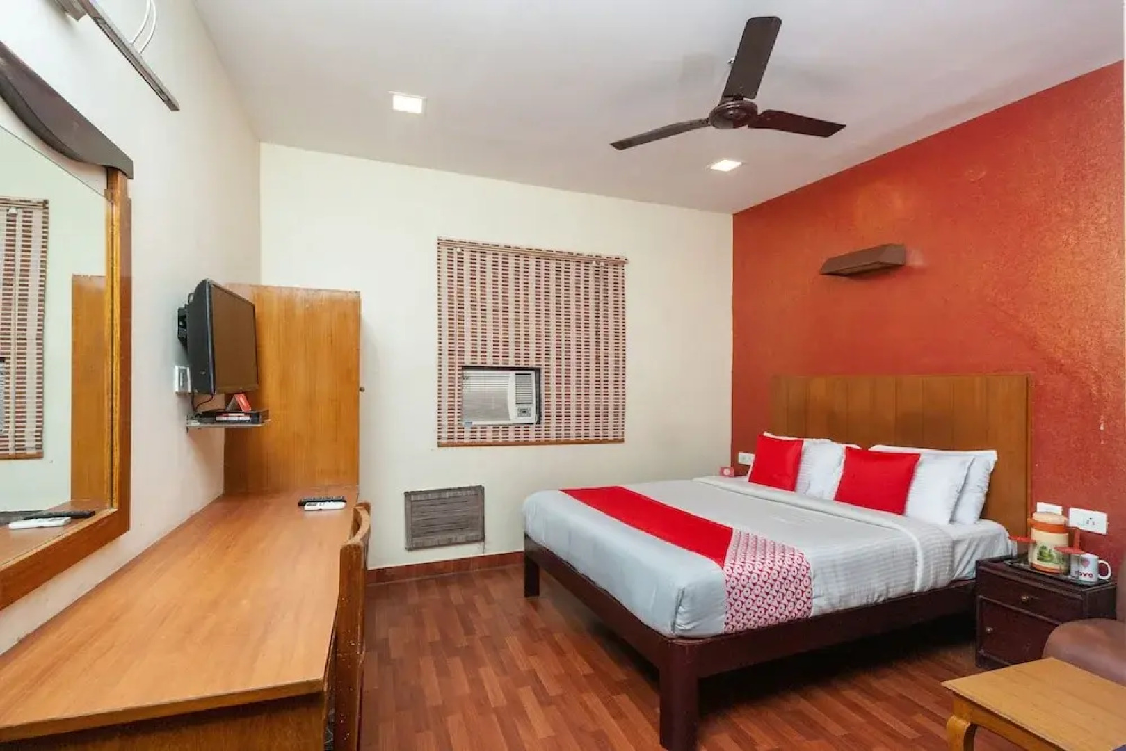 Treebo Trend Lake View Park