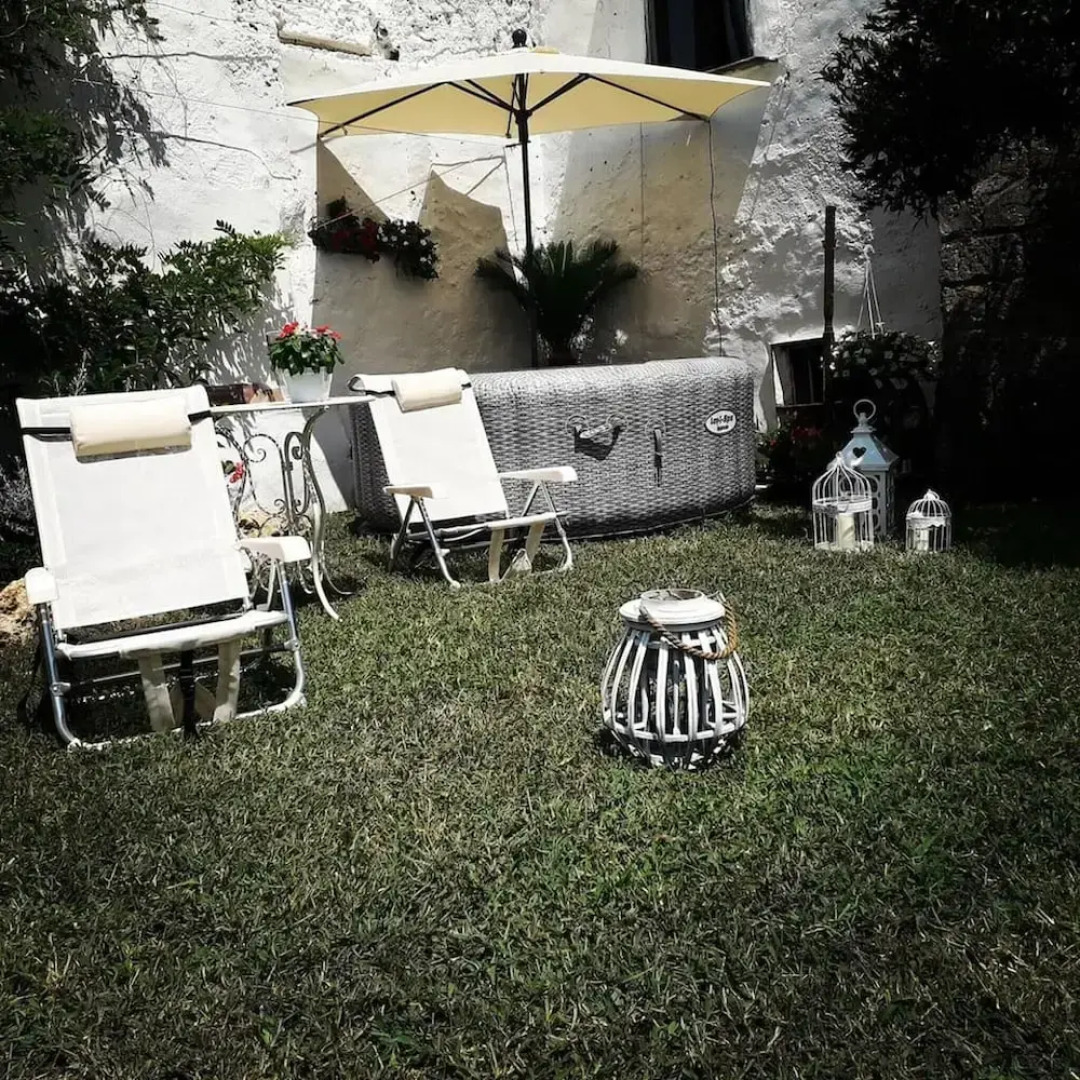 House With 2 Bedrooms in Francolise, With Wonderful sea View, Enclosed Garden and Wifi Near the Beach