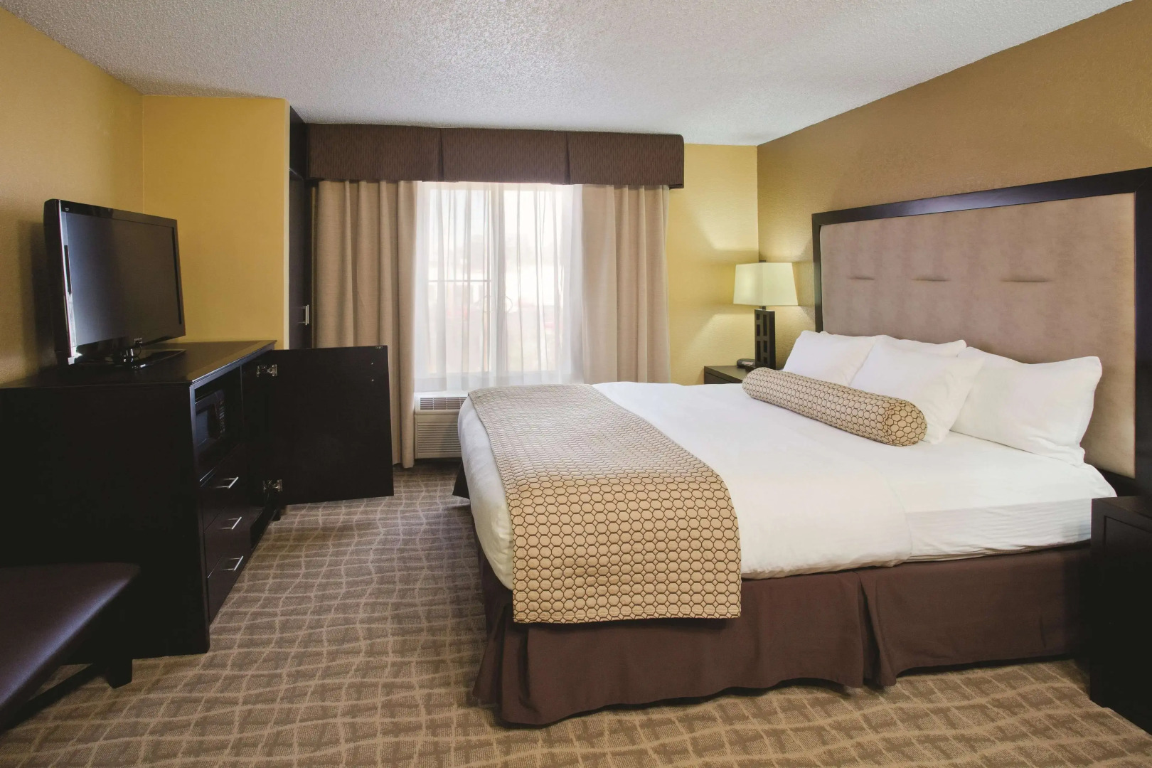 La Quinta Inn & Suites by Wyndham Hot Springs