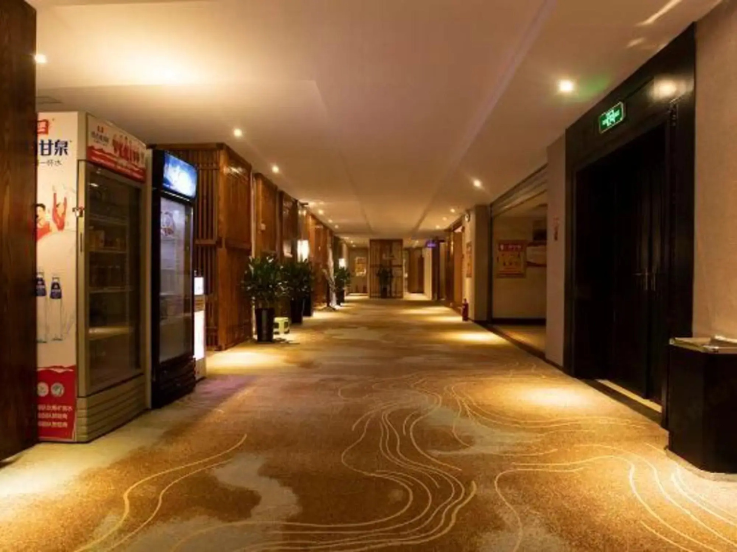 Xiangyu Hotel (Shangqiu Municipal Government High-speed Railway Station)