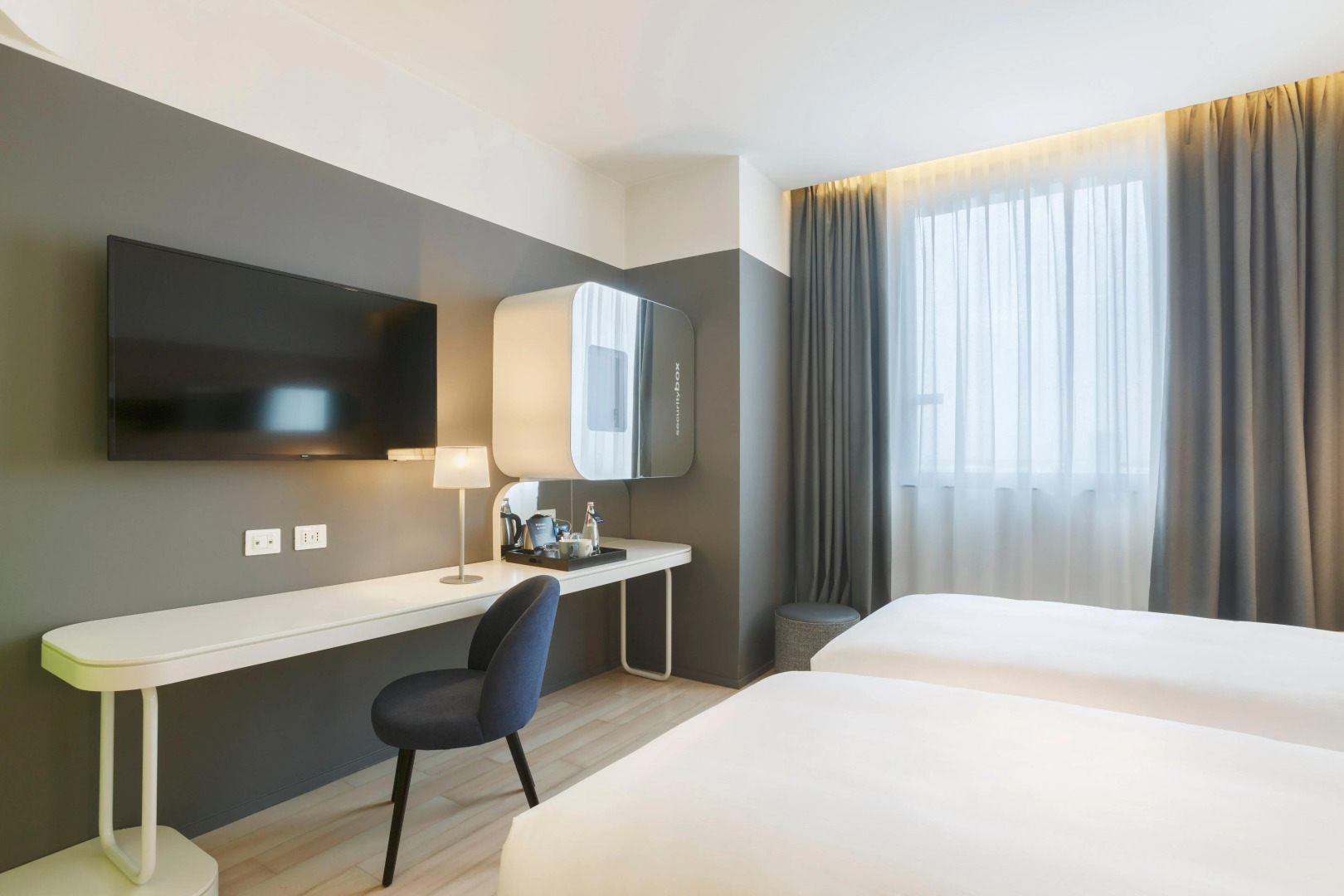 Отель voco Milan - Fiere by IHG