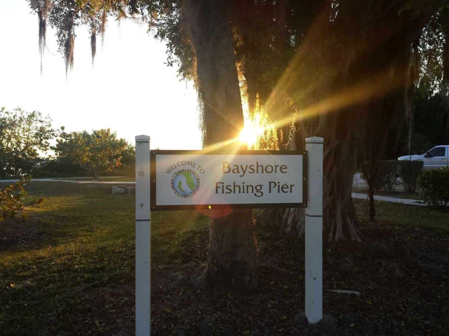 Tropical Bay Inn Motel