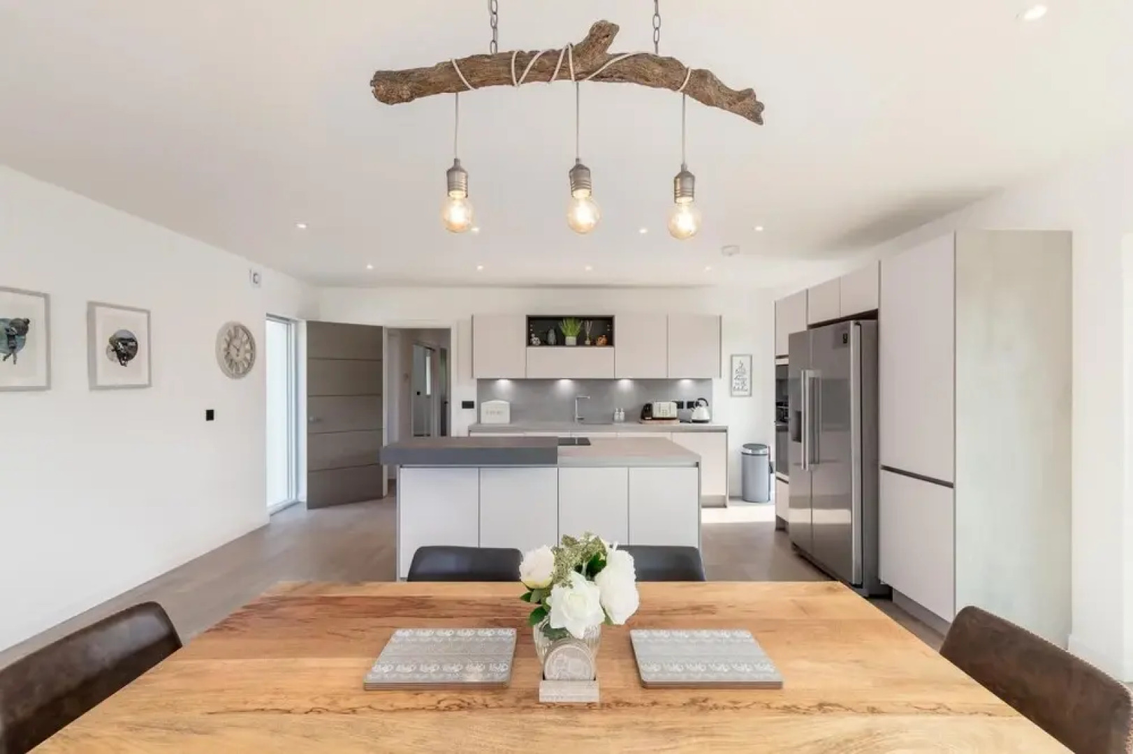 HOT TUB Entire 3 bed Penthouse East Lothian Luxury Apartment w Gdn Hot Tub, Musselburgh