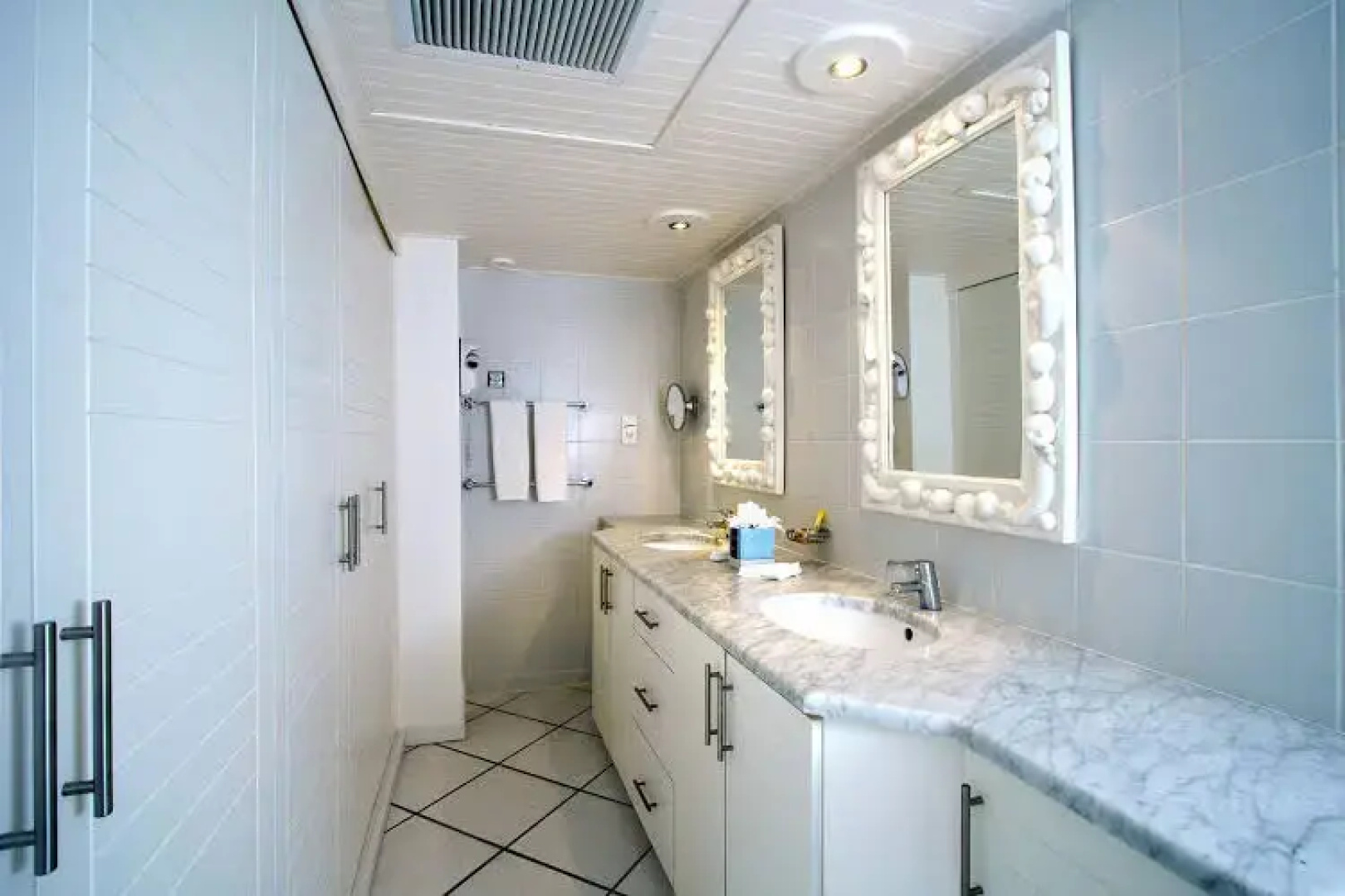 Le Domaine Beach Resort  Spa
