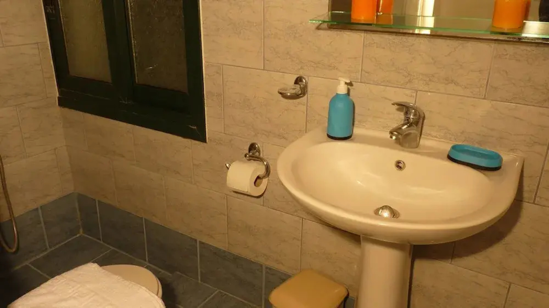 Ionion Maisonettes And Studios