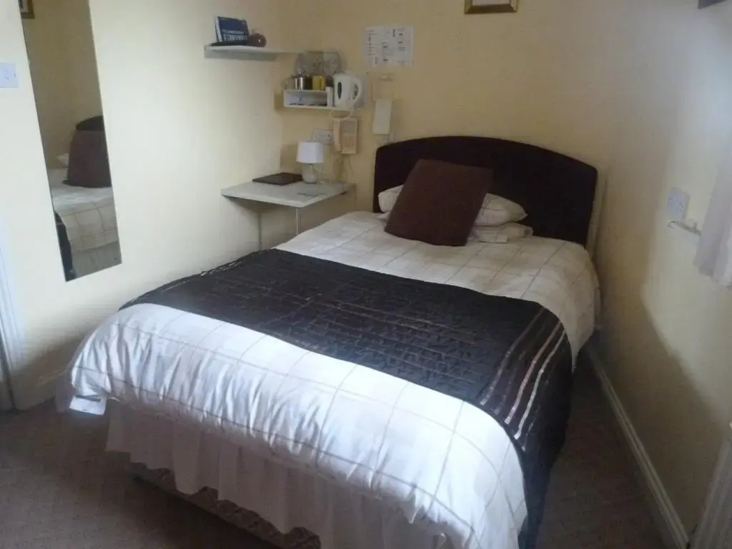 Elnor Guest House